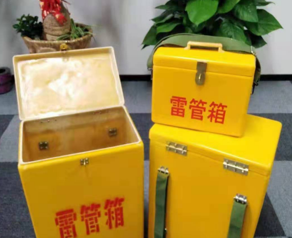 台前玻璃钢雷管箱有哪些特点