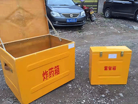 台前为什么这对“搭档”必须永远分开？